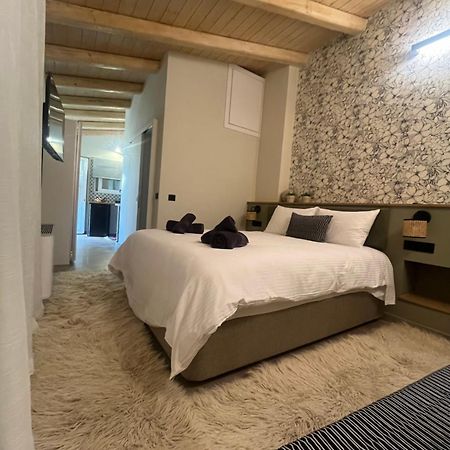 Nerita'S Country Houses Nea Tirins Extérieur photo